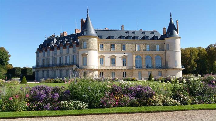 Apartamento Le Nid Douillet D'Angelique Et David Avec Parking Rambouillet Exterior foto