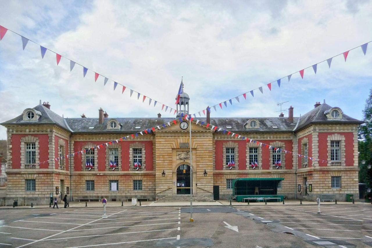 Apartamento Le Nid Douillet D'Angelique Et David Avec Parking Rambouillet Exterior foto